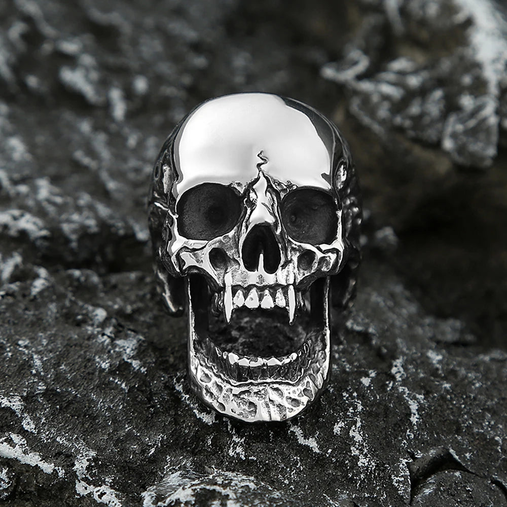 Cracked Skull Ring