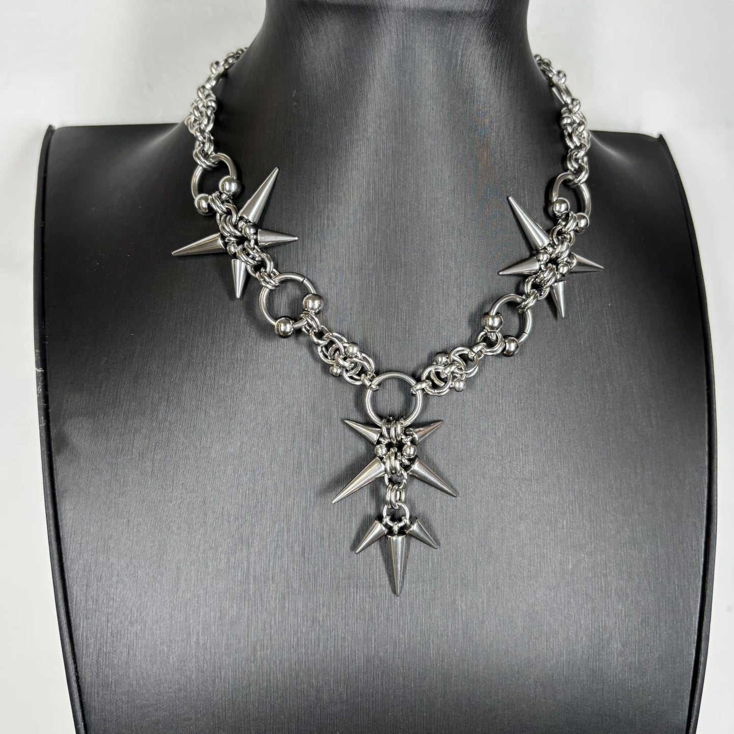 Geometric Spike Chain Necklace