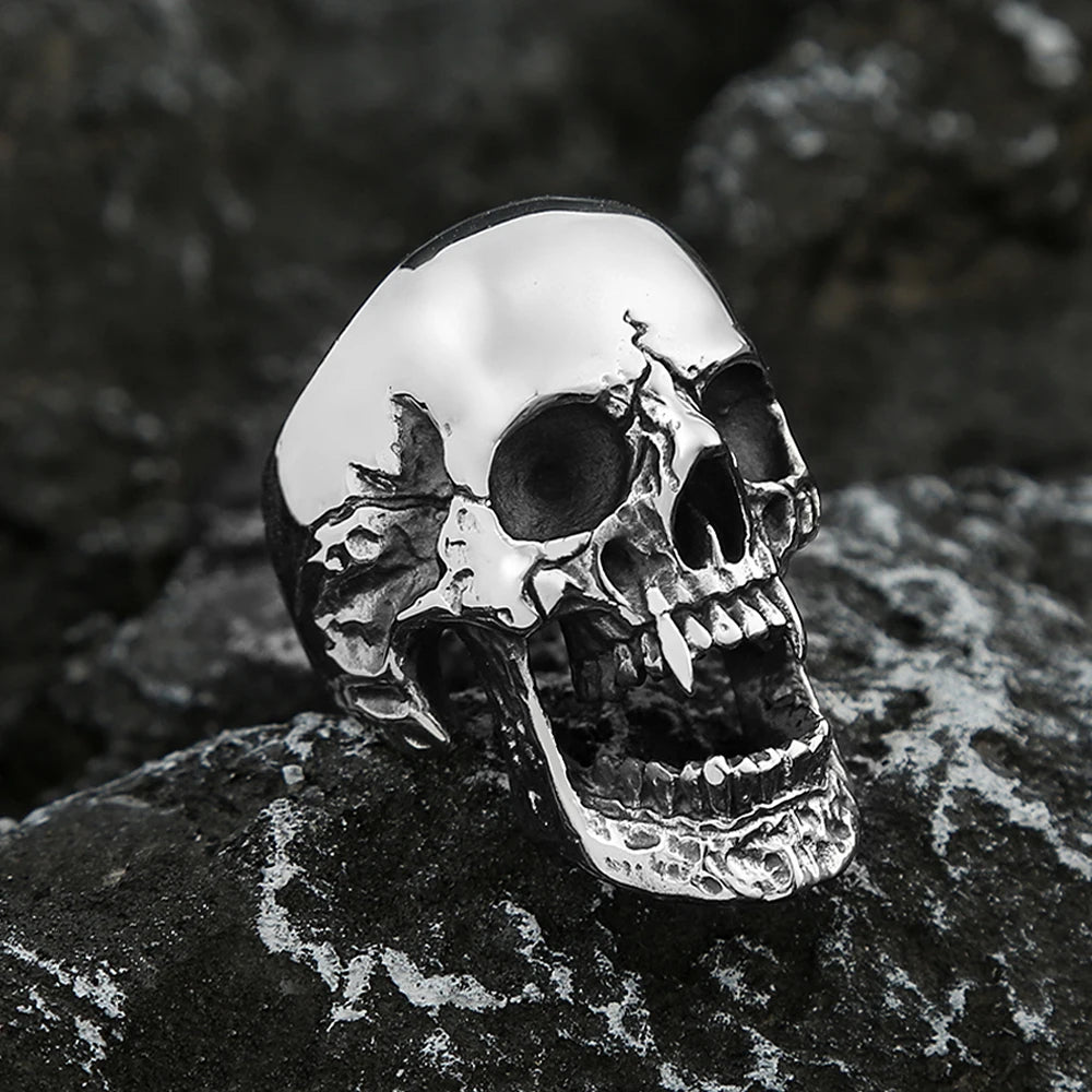 Cracked Skull Ring