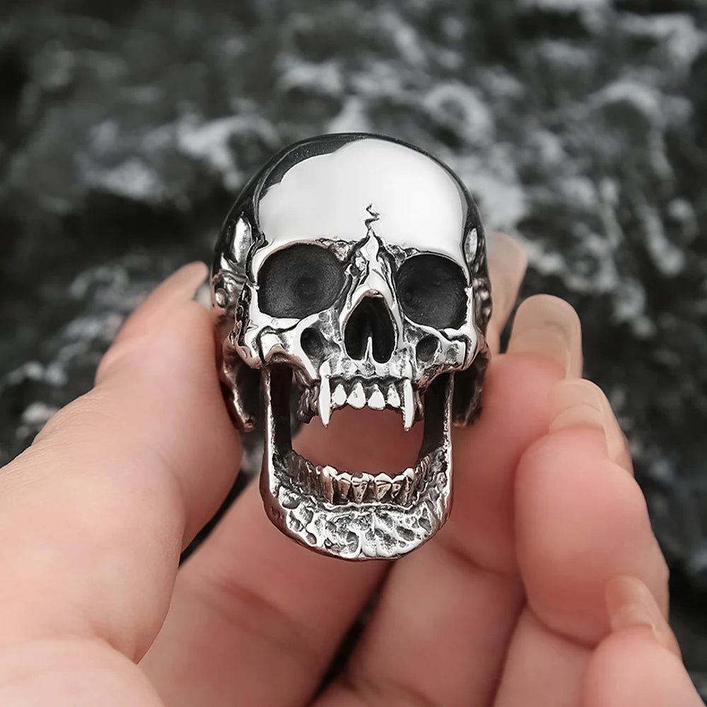 Cracked Skull Ring