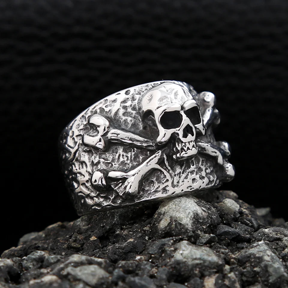 Crossbones Skull Ring