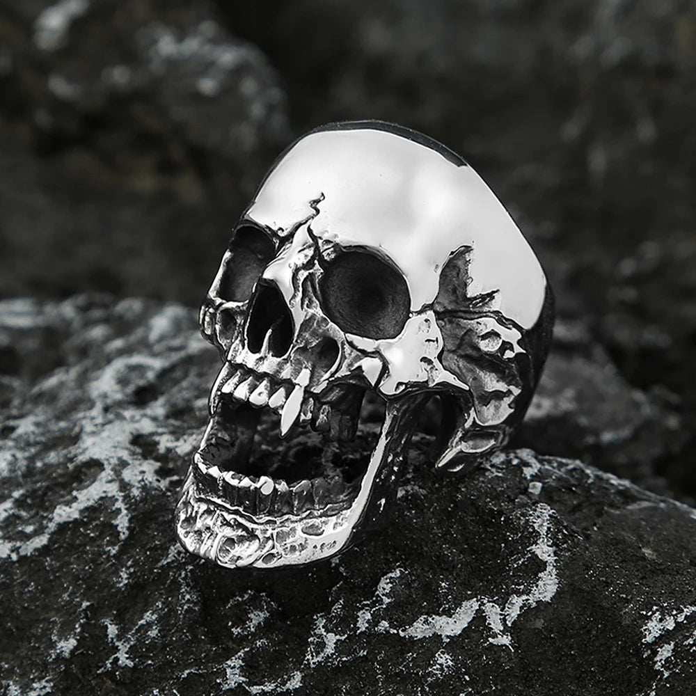 Cracked Skull Ring