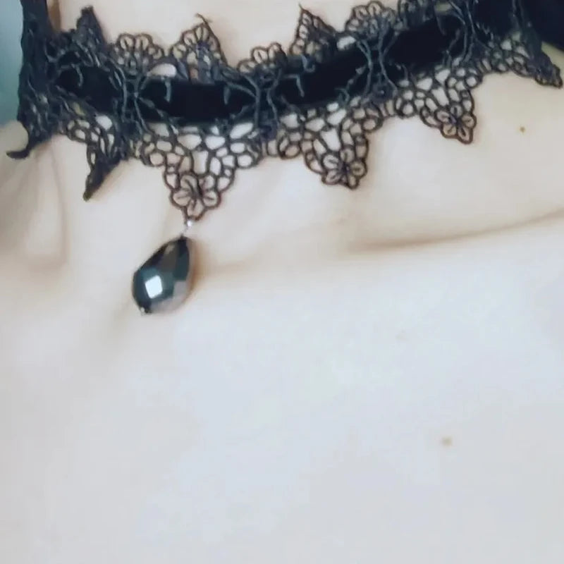 The Nocturne Lace Choker